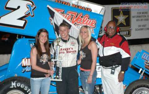 Defending track champion Gerod Olivier raced uncontested to the checkers in the USRA Sprint Car main event Sunday night, May 16, at the Husets Speedway in Brandon, S.D.