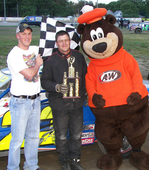Brian Gjere of Mabel, Minn., won the USRA Karl Chevrolet Stock Car feature on Sunday, May 31, at the Cresco Speedway.