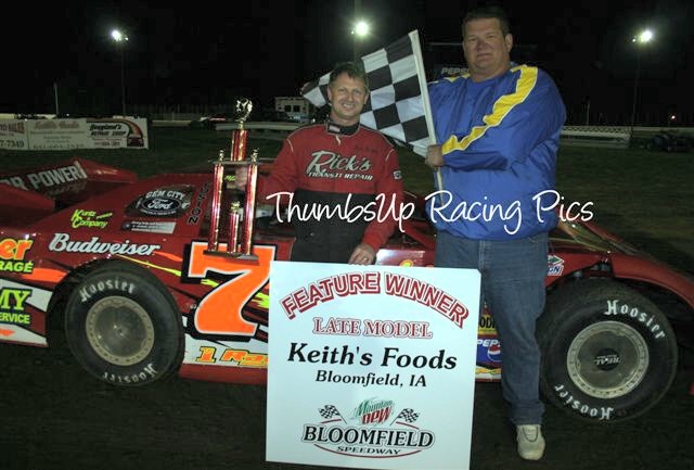 Mark Burgtorf of Quincy, Ill., won both the Spilman Auto Parts USRA Modified and Keith's Foods Late Model features at the Mountain Dew Bloomfield Speedway on Friday, May 12, 2006.